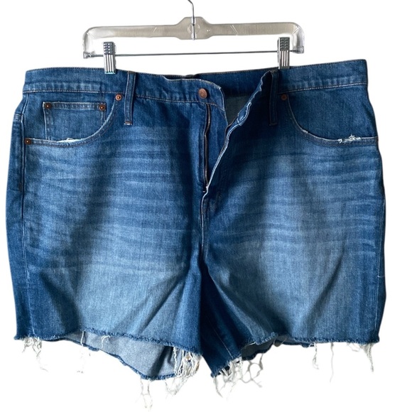 MADEWELL Blue Denim Jean Shorts High-Waisted Raw Hem Women’s Size 36 (Waist 44”) - Picture 8 of 11
